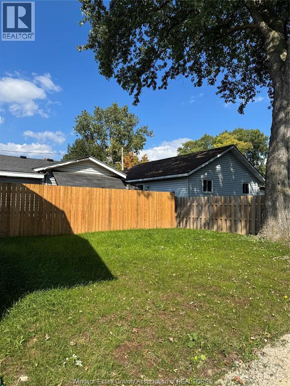 Building Photo - 215 Wigle Ave