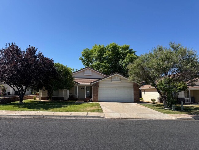 Foto del edificio - 2 Bedroom home near Shadow Mountain Park!