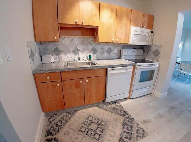 Foto del edificio - 250 Pilgrim Rd