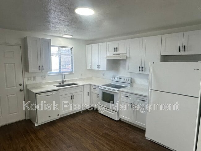 Foto del edificio - 1149 Nayon St