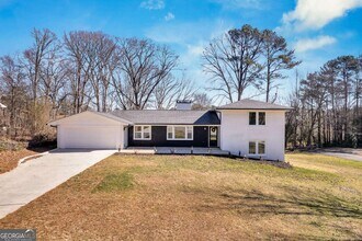 Building Photo - 1536 Daffodil Dr