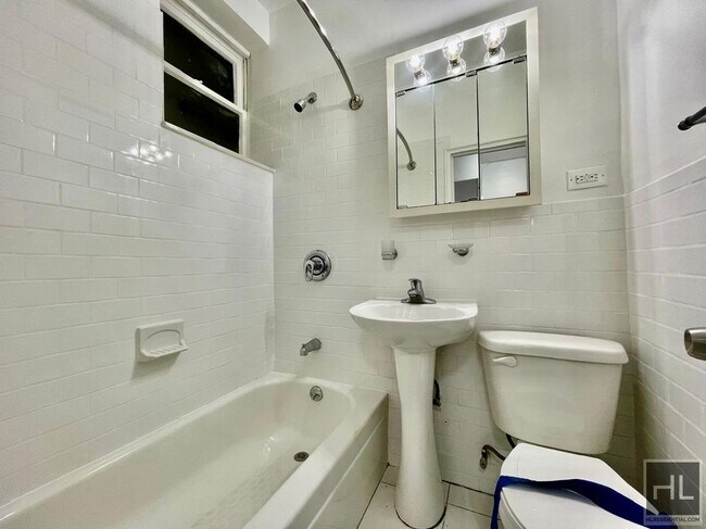 Foto del edificio - EAST 89 St