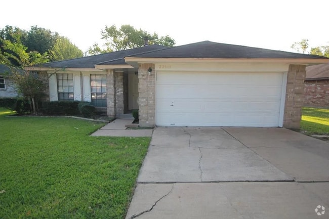 Building Photo - 22111 Pearl Lake Dr