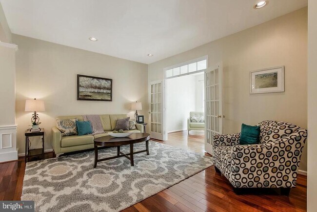 Foto del edificio - 829 W Boxborough Dr