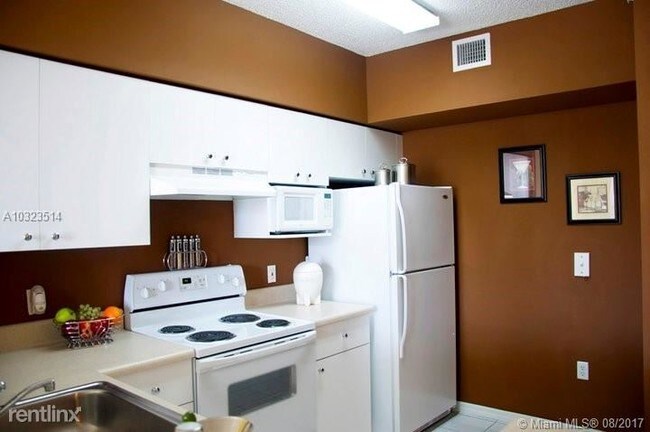Foto del edificio - 7771 NW 7th St