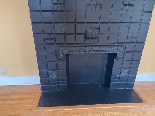 Faux Fireplace in living room - 2444 Griffin Ave