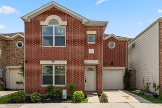 Building Photo - 5951 S Loop E