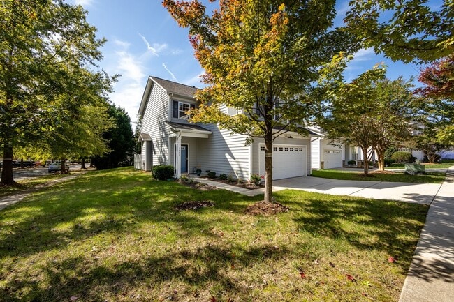 Building Photo - Move-in Ready 3 bed, 2.5 bath home located...