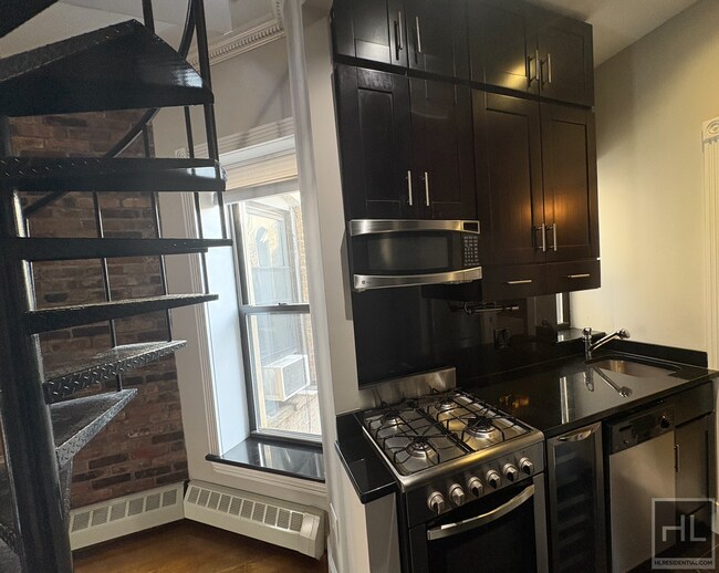 Foto del edificio - E 28TH ST.