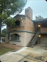 Building Photo - 220 Mission Newport Ln