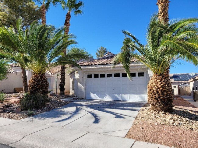 Building Photo - Beautiful Home in Gated Community!