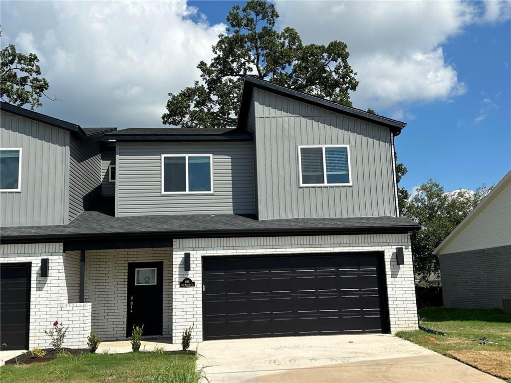 Foto principal - 654 Sun Meadow Dr