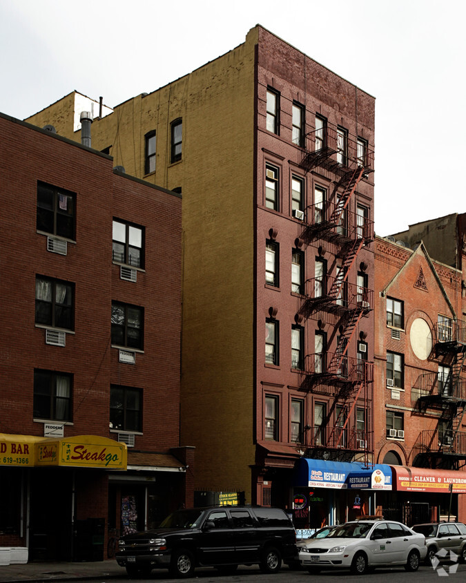 Foto del edificio - 207 Madison St