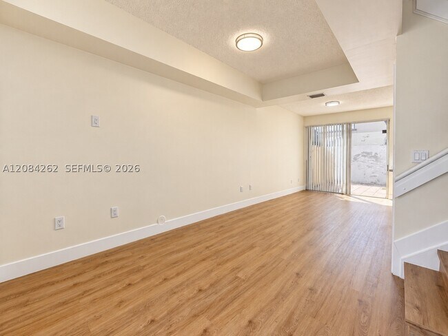 Foto del edificio - 8745 SW 152nd Ave