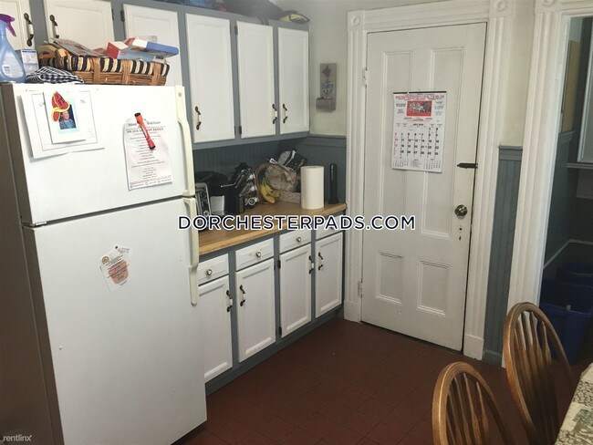 Foto del edificio - 369 Savin Hill Ave