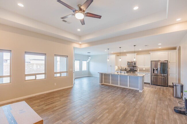 Foto del edificio - Modern 4 Bed 3 Bath - Pets Allowed!