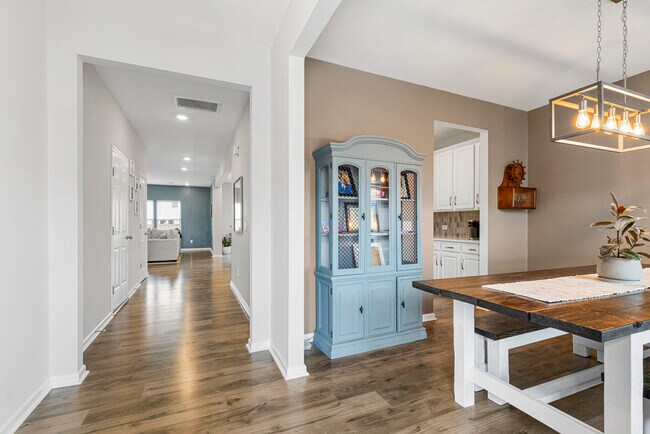 Building Photo - 514 Purple Finch Rd