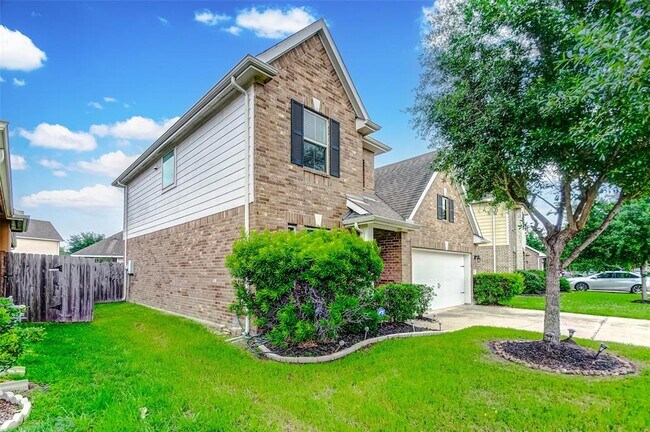 Building Photo - 20206 Stonebridge Terrace Dr