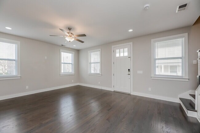 Foto del edificio - 3411 Old Anderson Rd