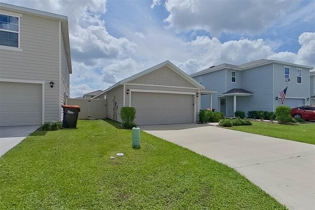 Building Photo - 8665 SW 44th Ct