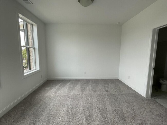 Foto del edificio - 4525 Sims Park Pl.