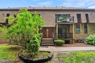 Building Photo - 13 Ginger Ct