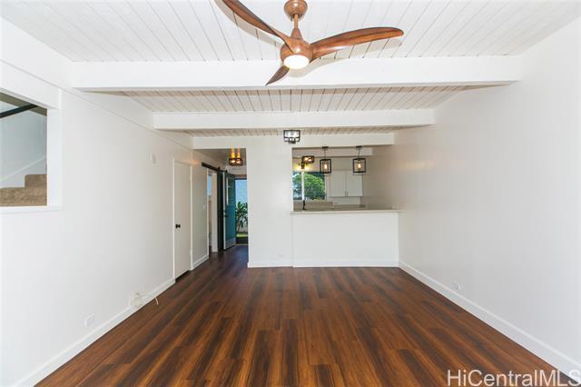 Building Photo - 1379 Hunakai St