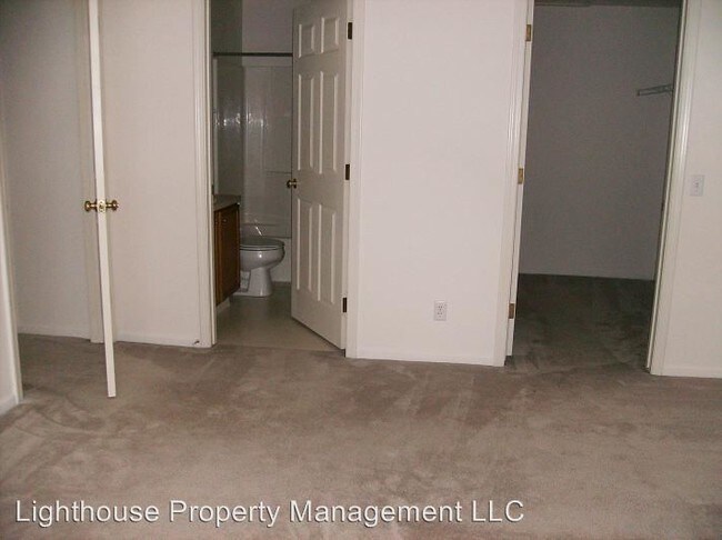 Building Photo - 151 Hunters Ln NE
