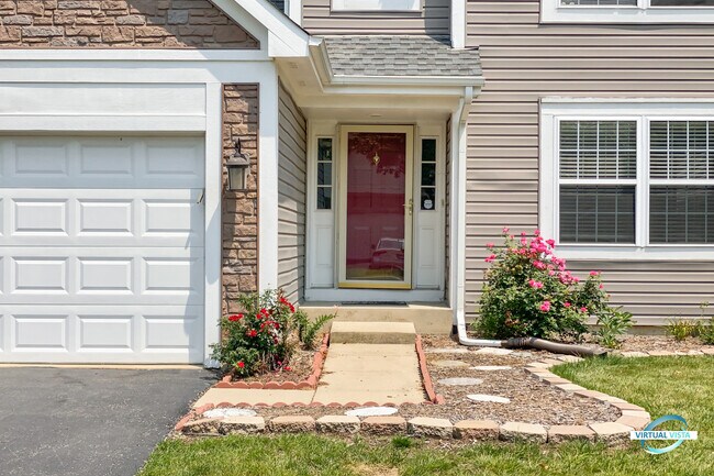 Building Photo - 3270 Hopewell Dr