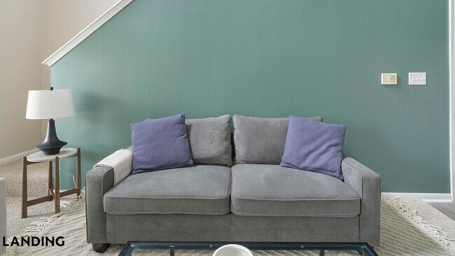 Foto del edificio - 2500 Woodland Park Dr