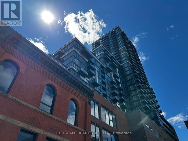 Building Photo - 75 James St S