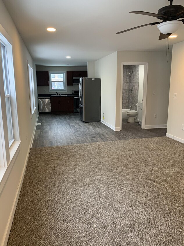 509 Van Brunt Blvd Unit 1, Kansas City, MO 64124 Room for Rent in