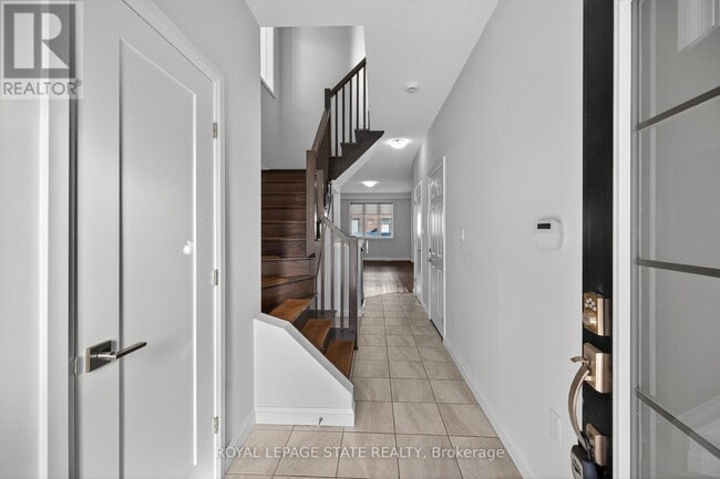 Building Photo - 9 Rouley Ln