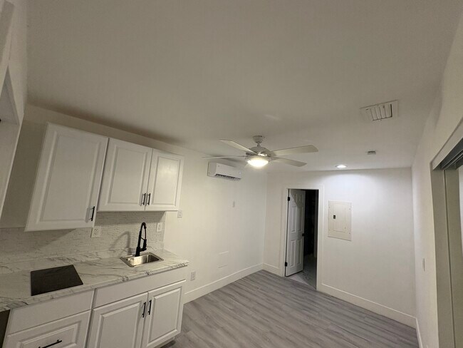 Foto del edificio - 2210 NW 31st Ave