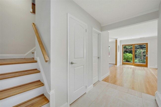 Building Photo - 77 Greenwood Ln