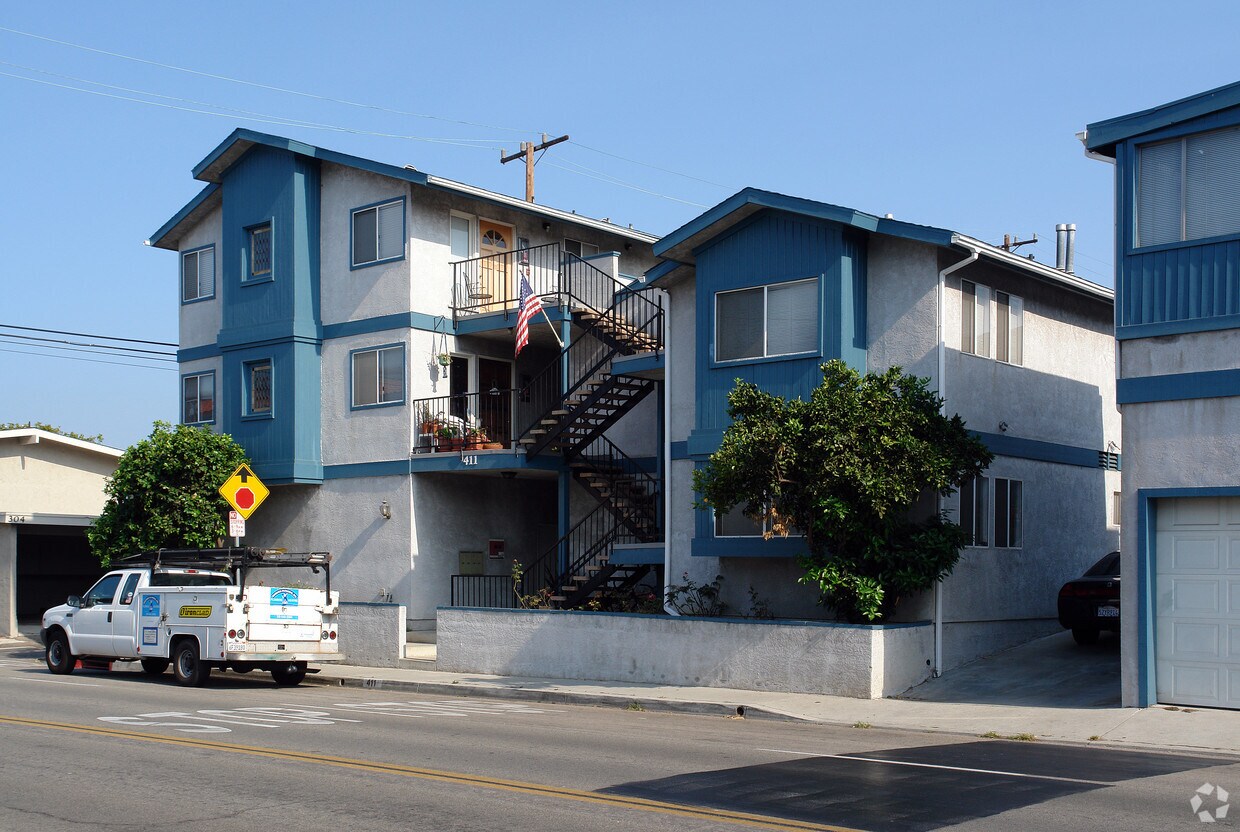 Primary Photo - 411 W Grand Ave