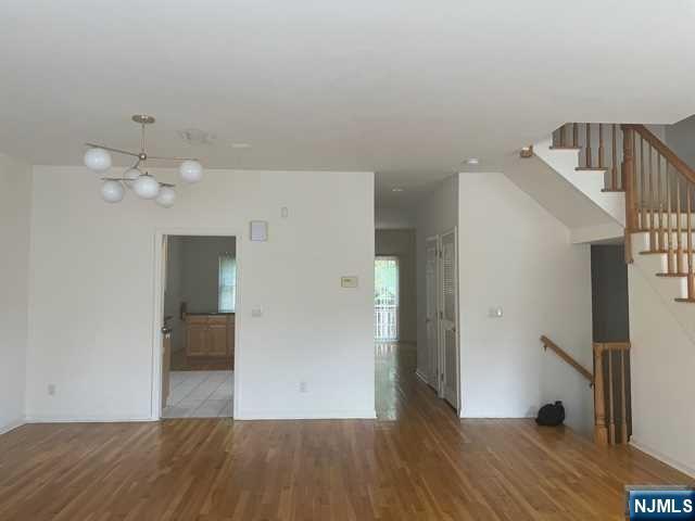 Building Photo - 105 Stonegate Trail