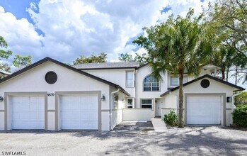 Building Photo - 9570 Crescent Garden Dr