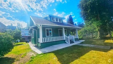 Building Photo - 2023 16th Ave S