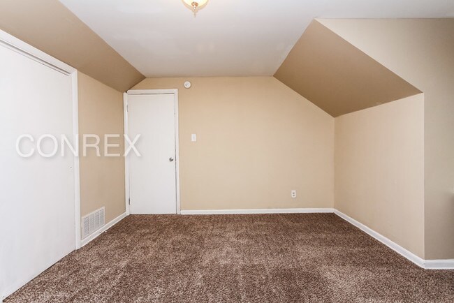Building Photo - 4311 Thompson Rd