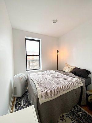 Foto del edificio - 2 bedroom in BRONX NY 10457