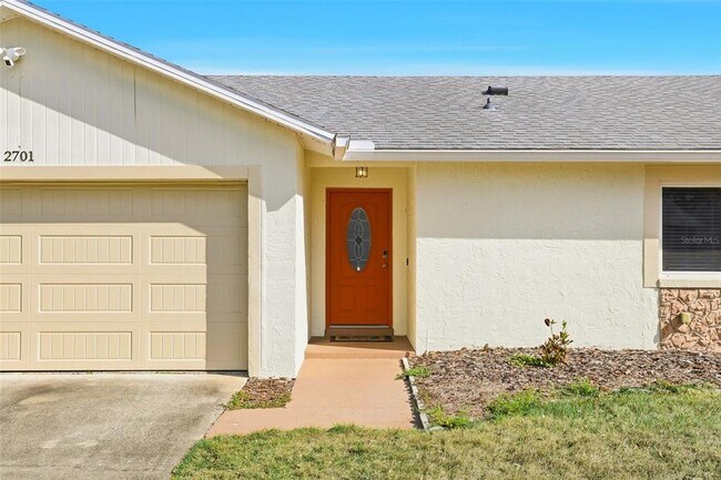 Foto del edificio - 2701 Carlisle Ave