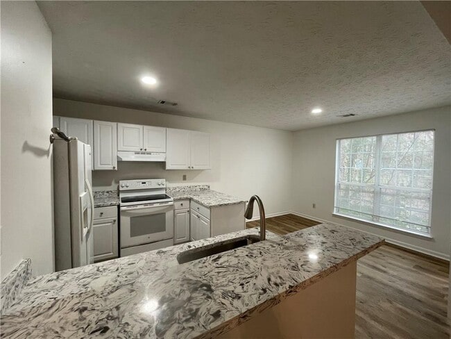 Building Photo - 816 Wuthering Way