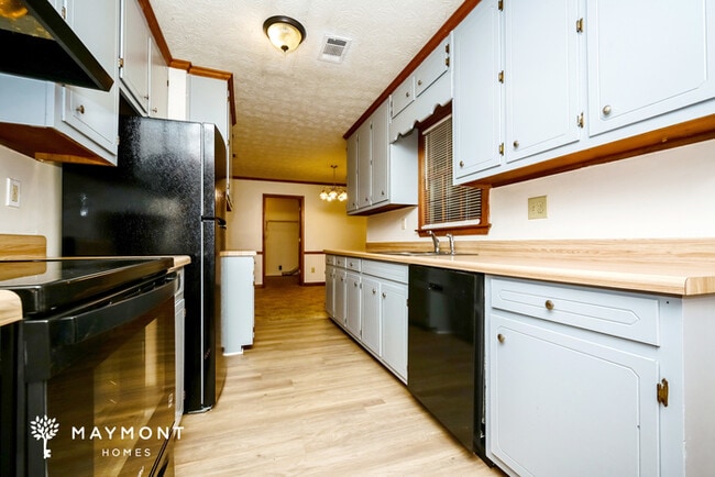 Foto del edificio - 3875 Partridge Pl SW