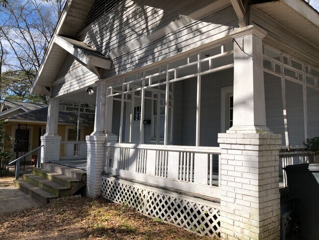 Foto del edificio - Hang out on this Large Porch!!