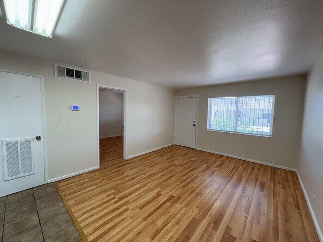 Building Photo - 3726 Hazelwood St