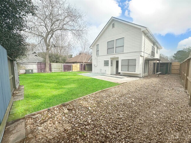 Foto del edificio - 9843 Stableway Dr