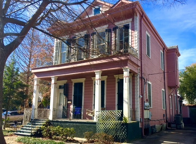 CASA RESIDENCIAL CON ENCANTO - 8205 Freret St