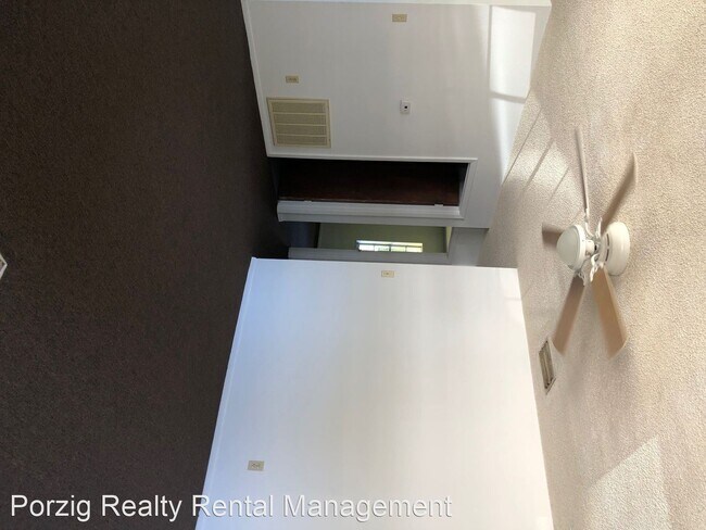 Foto del edificio - 1165 W 16th St