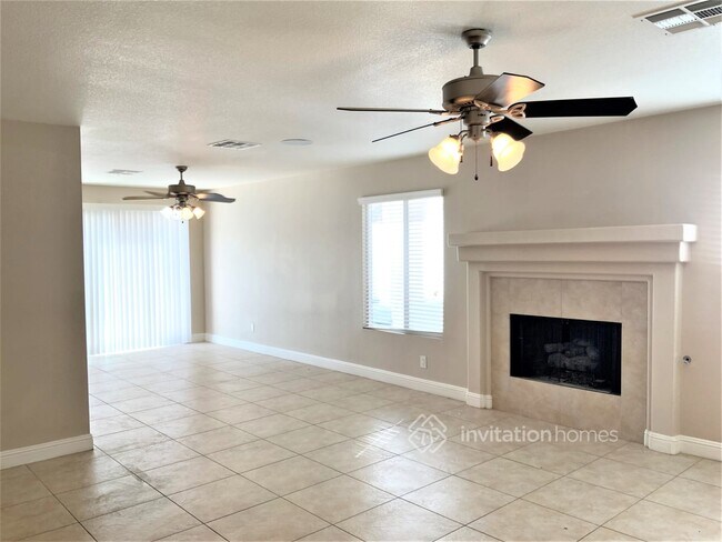 Building Photo - 2035 Shadow Brook Way